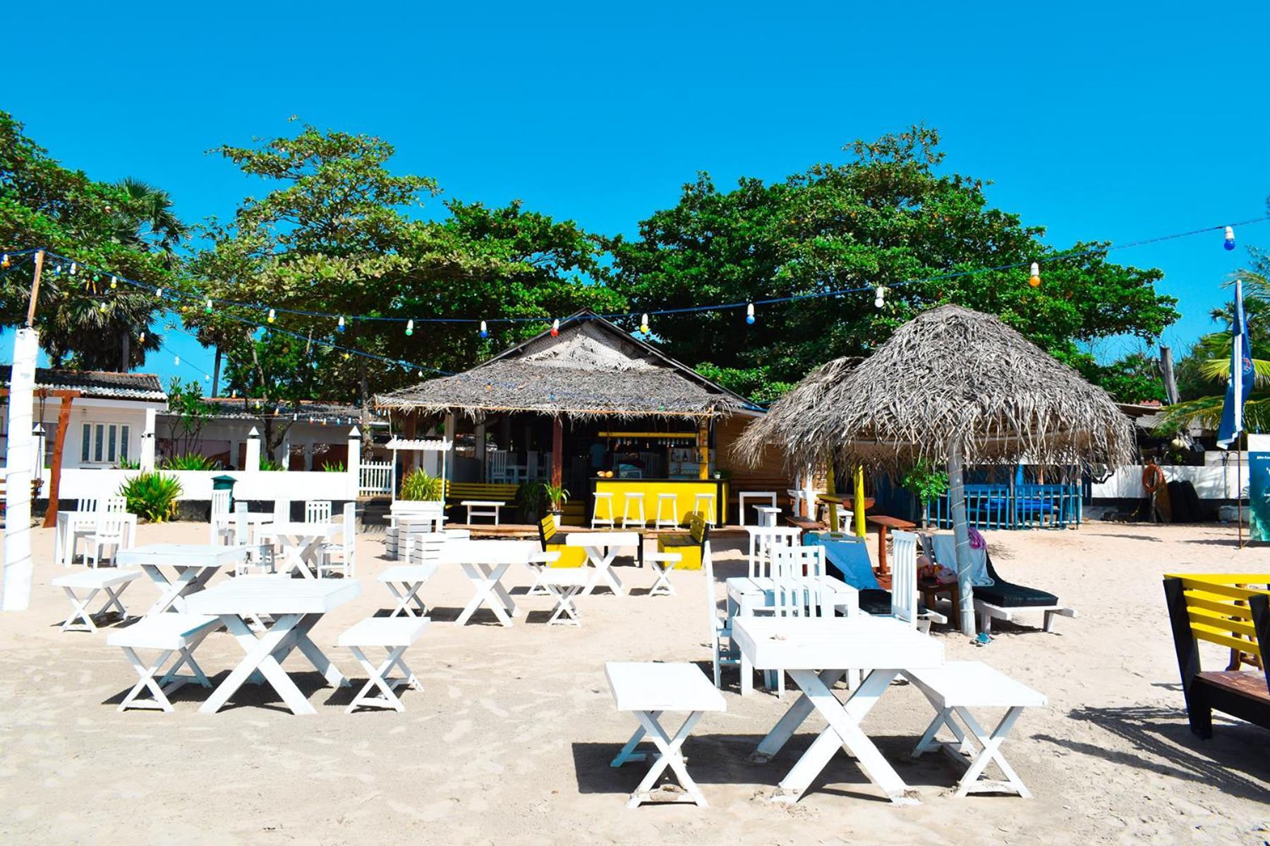 טרינקומאלה Golden Beach Cottages מראה חיצוני תמונה