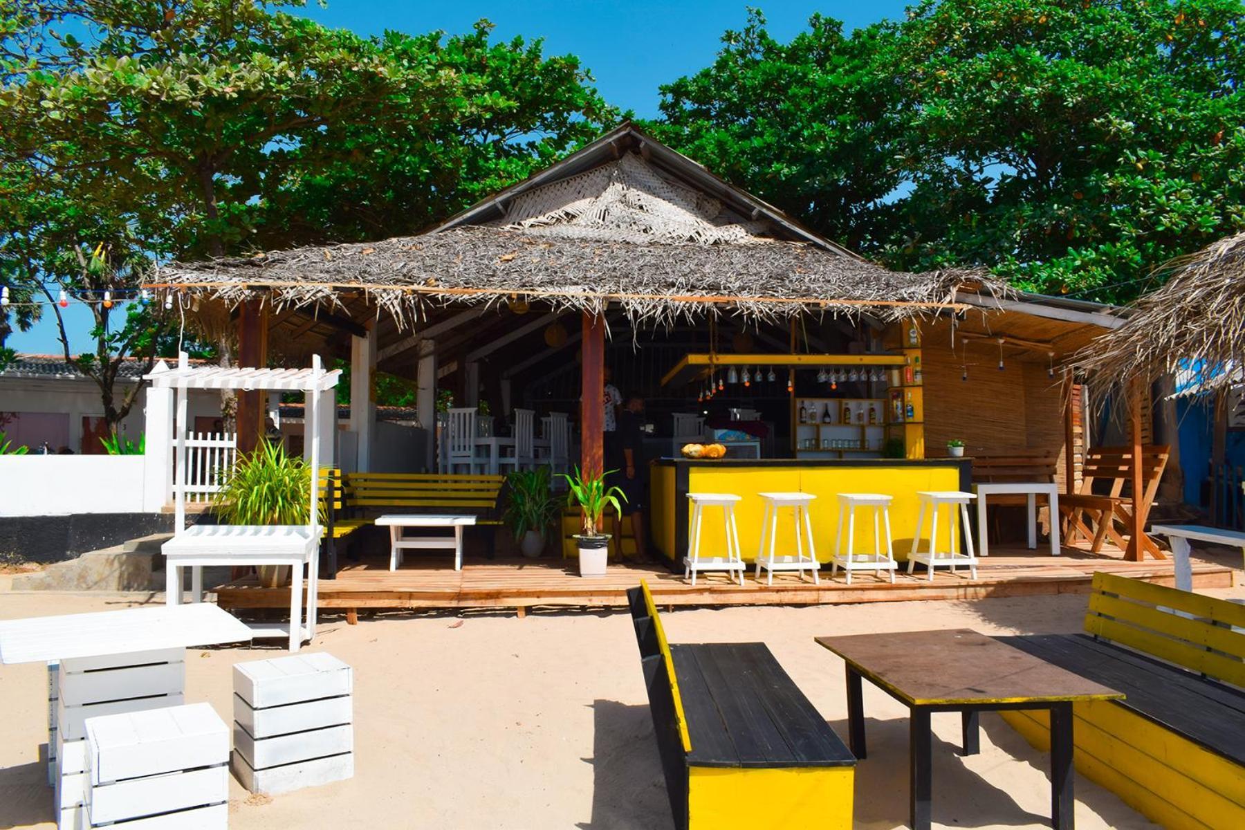 טרינקומאלה Golden Beach Cottages מראה חיצוני תמונה