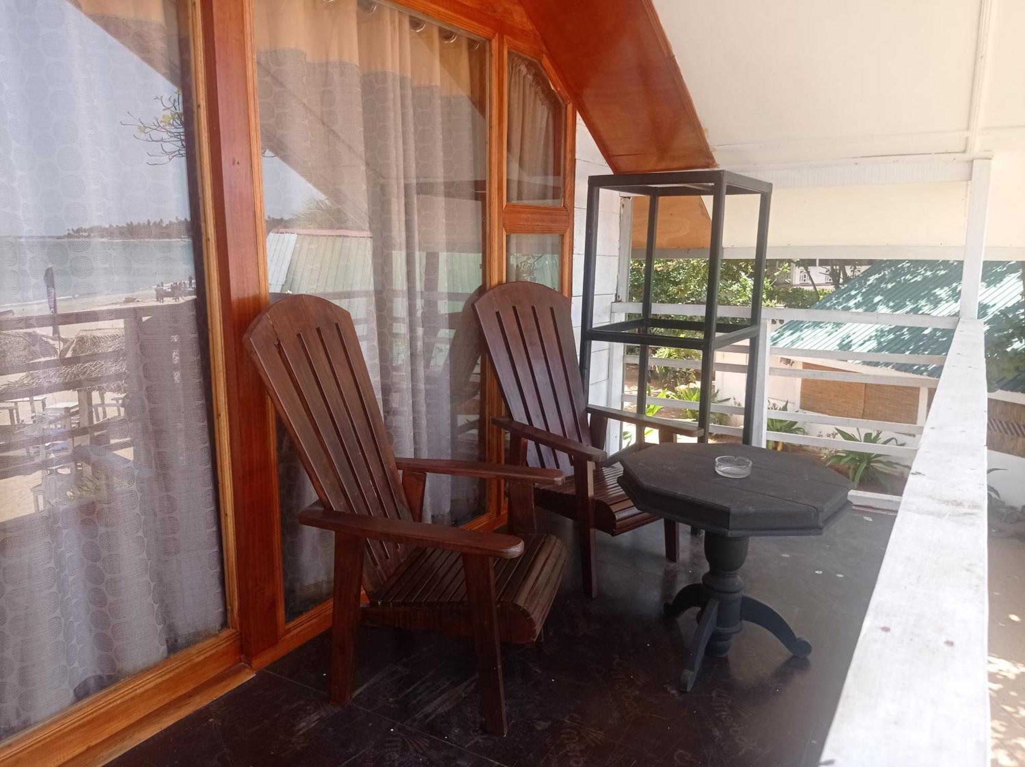 טרינקומאלה Golden Beach Cottages מראה חיצוני תמונה
