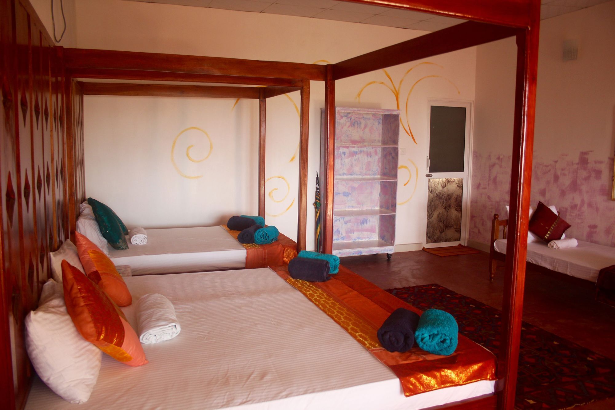 טרינקומאלה Golden Beach Cottages מראה חיצוני תמונה